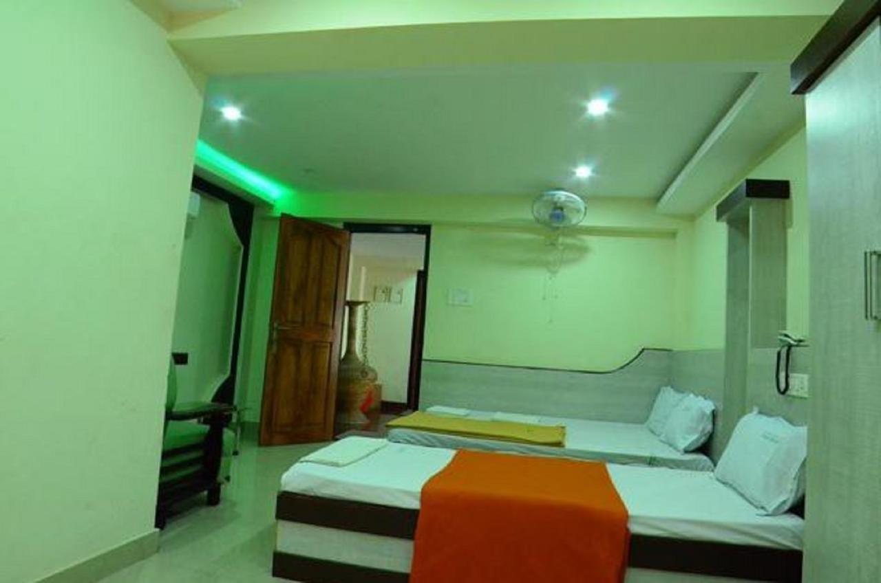 מלון Kottakkal Thaibah Residency מראה חיצוני תמונה